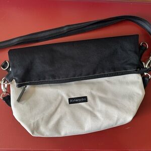 Sherpani Vale Convertible shoulder bag